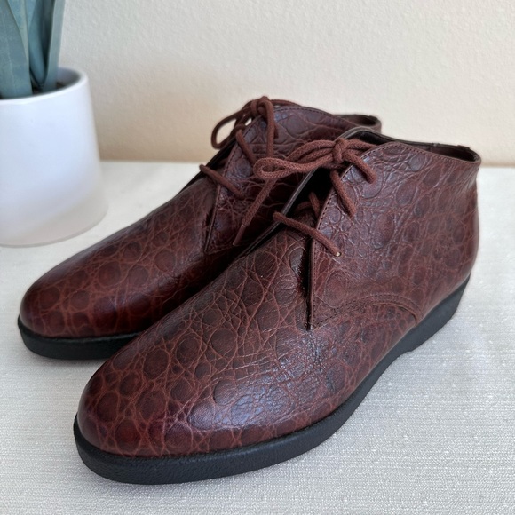 New Trotters Jill Brown Croc Texture Leather Ankle Vintage Booties Women’s 5.5W - Picture 6 of 13